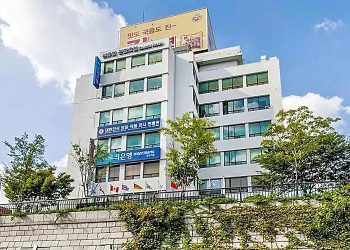Tourist Hotel